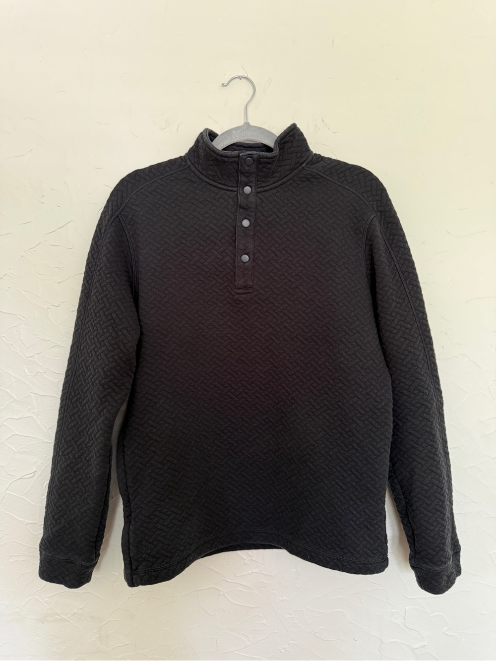 Rhone Men's Weekender Pullover. Size Small
